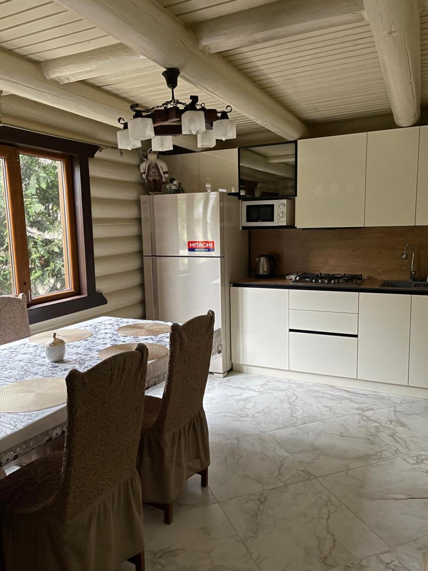 Goral Cottage In Myhove Eksteriør billede