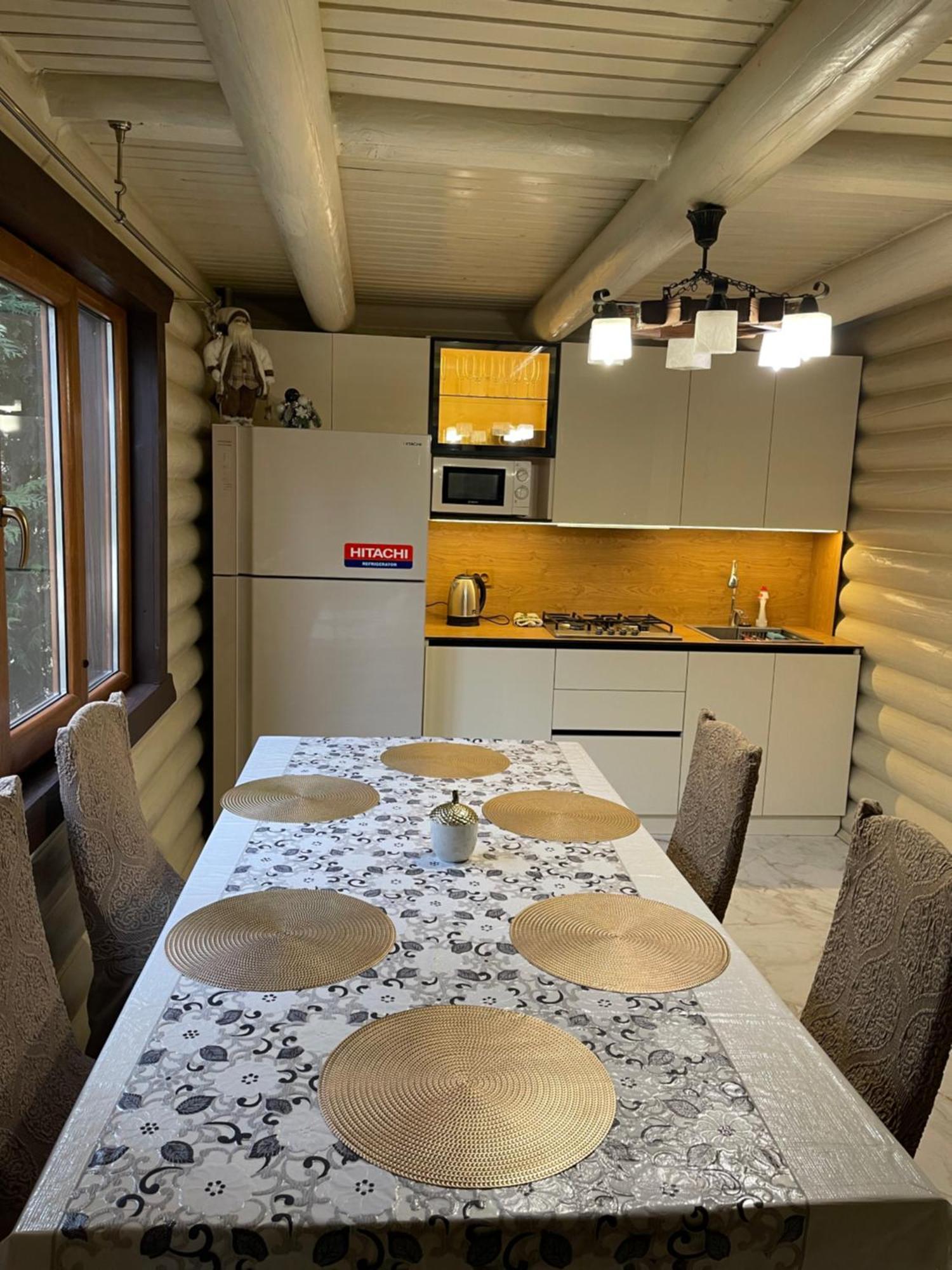 Goral Cottage In Myhove Eksteriør billede
